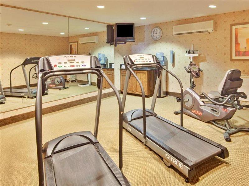 Holiday Inn Express Delano Highway 99 By Ihg Ngoại thất bức ảnh