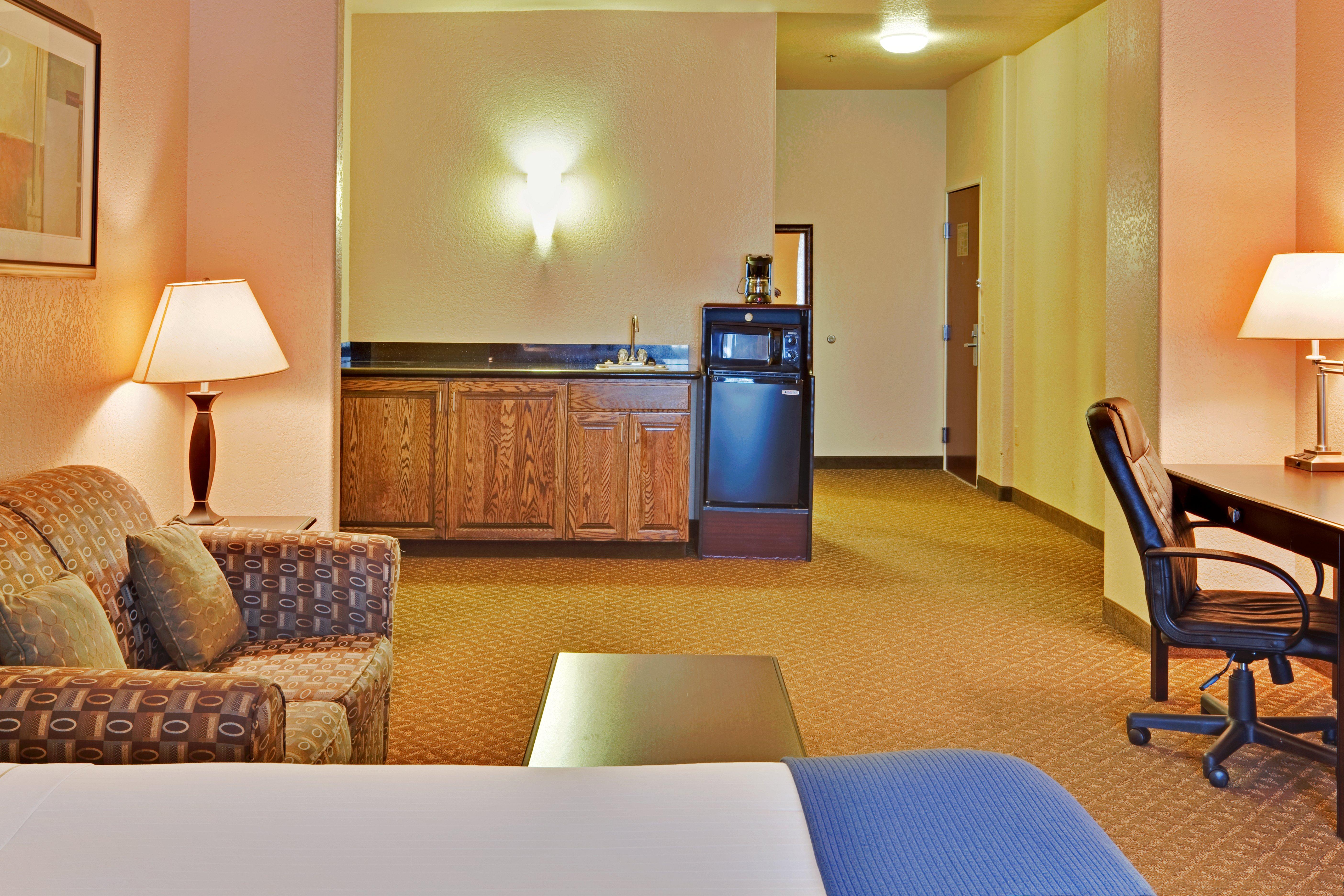 Holiday Inn Express Delano Highway 99 By Ihg Ngoại thất bức ảnh